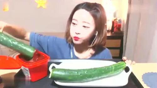 娱乐吃瓜酱还伞,揭秘明星遮阳伞背后的时尚风云  第3张