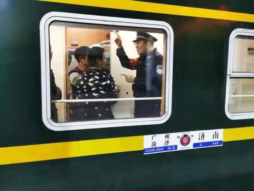脱轨在线观看完整版,揭秘铁路事故背后的惊心动魄真相  第2张